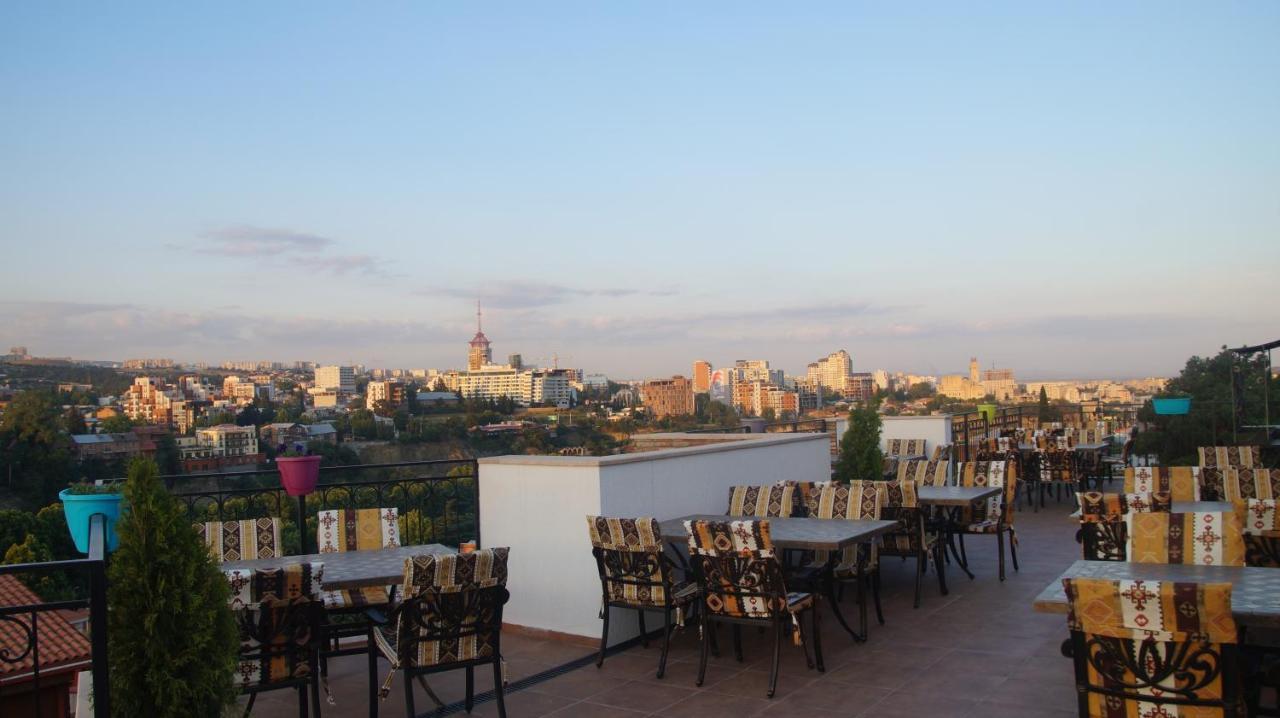 Hotel Metekhi Line Tbilisi Exterior photo